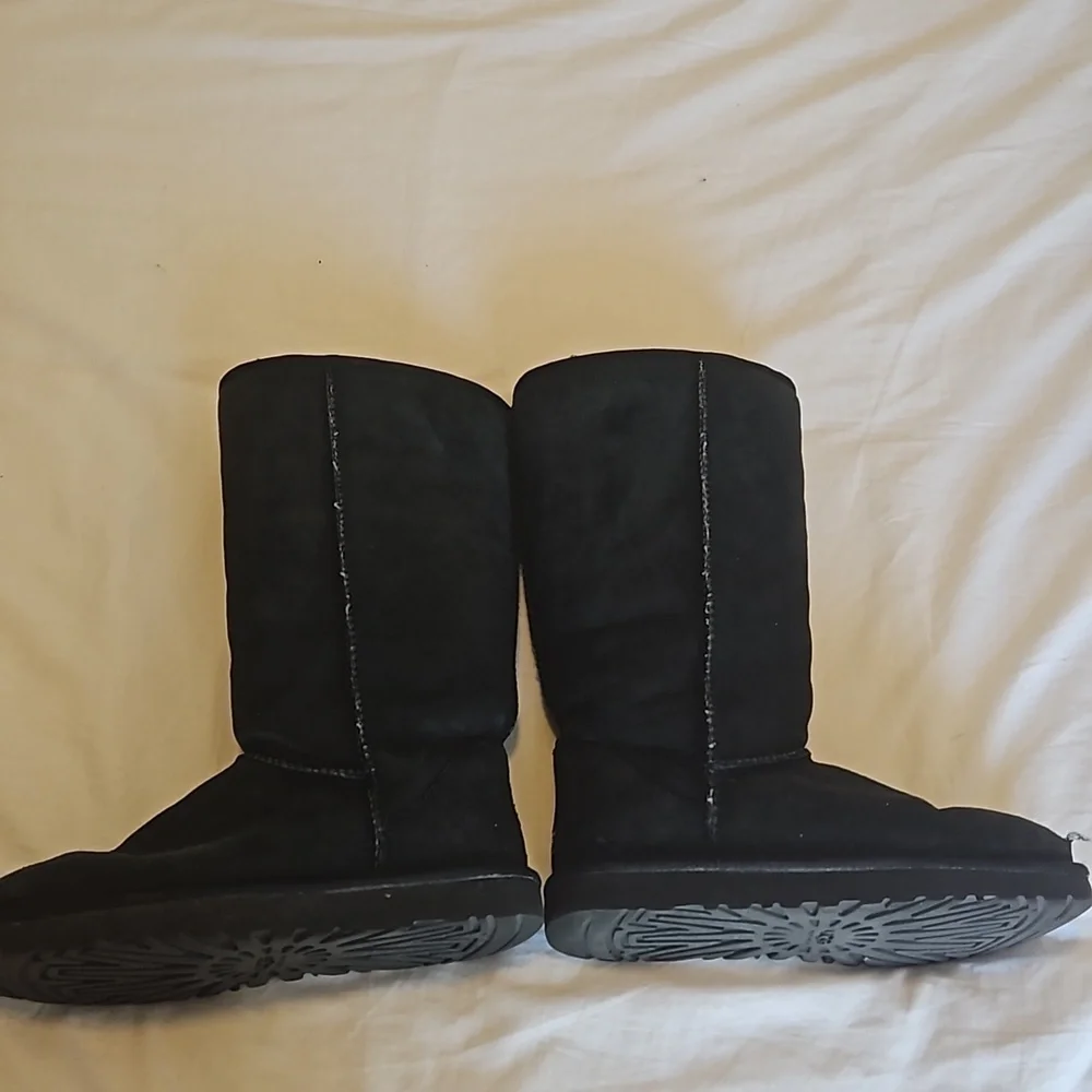 Black Classic Tall UGGS Size 7